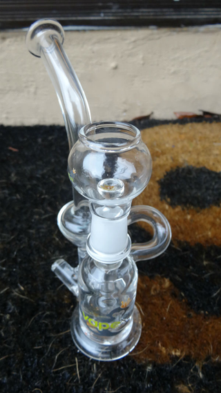 Illustration for article titled VapeXhale Cloud EVO HydraCycler Review: It's Fan"dab"ulous!